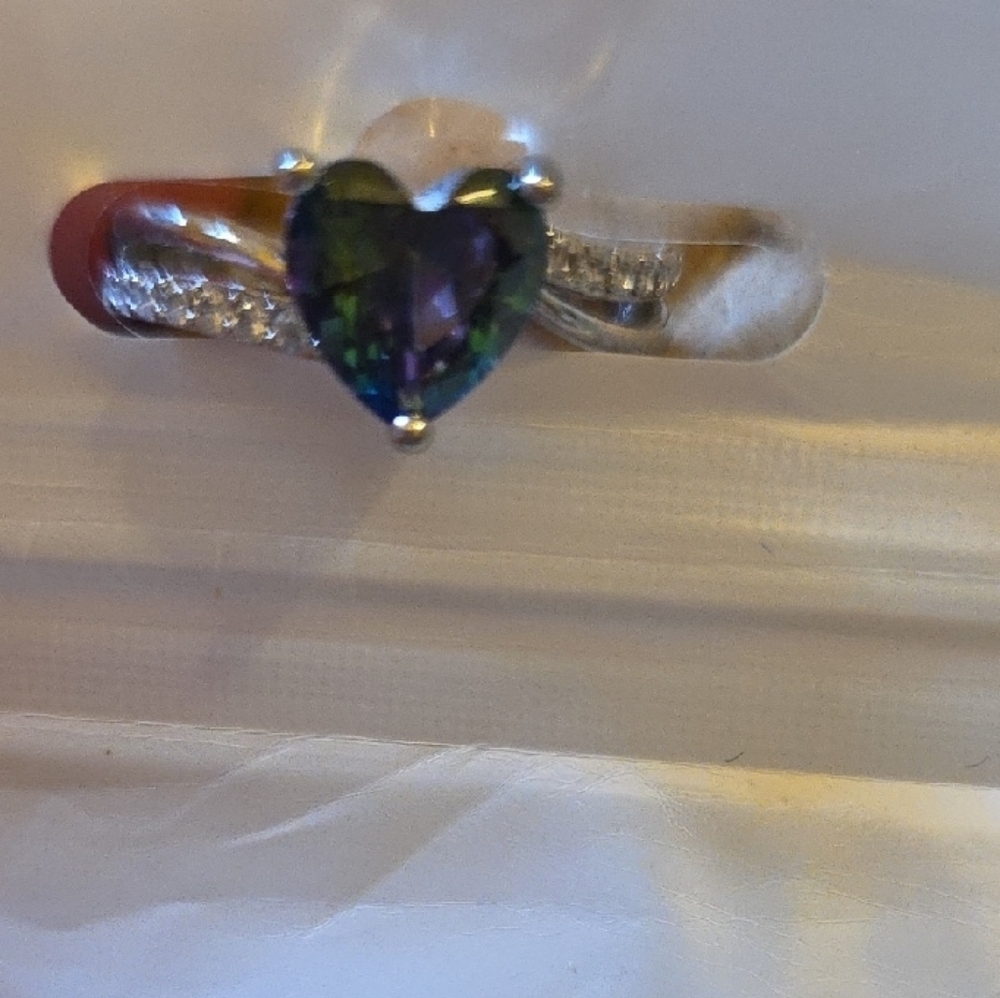 Silver Heart-Shaped Gemstone Ring